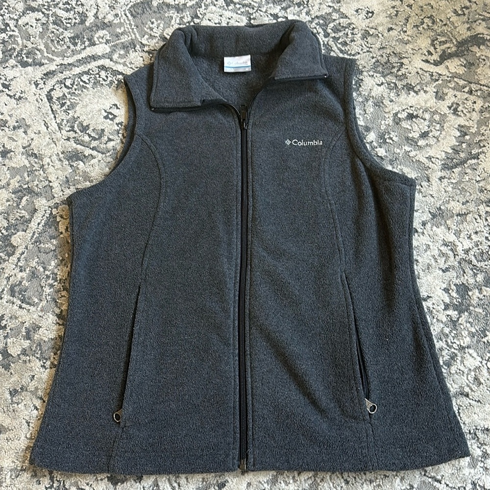Dark Grey Fleece Columbia Vest